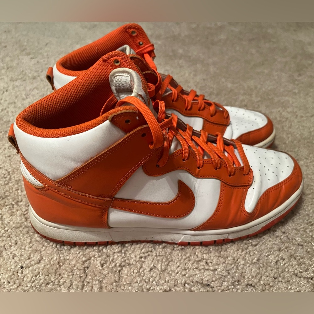Men’s Nike Dunks
